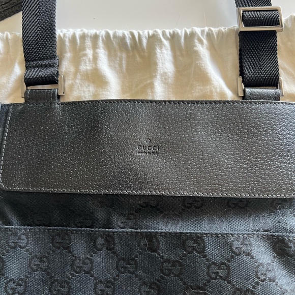 Authentic Gucci Black Crossbody Bag - Picture 11 of 11